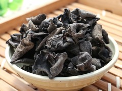 大美取柴河山泉有机黑木耳图3